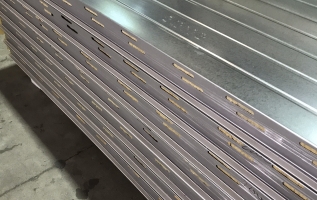 Tôn mạ kẽm lõi bông khoáng dày 100mm